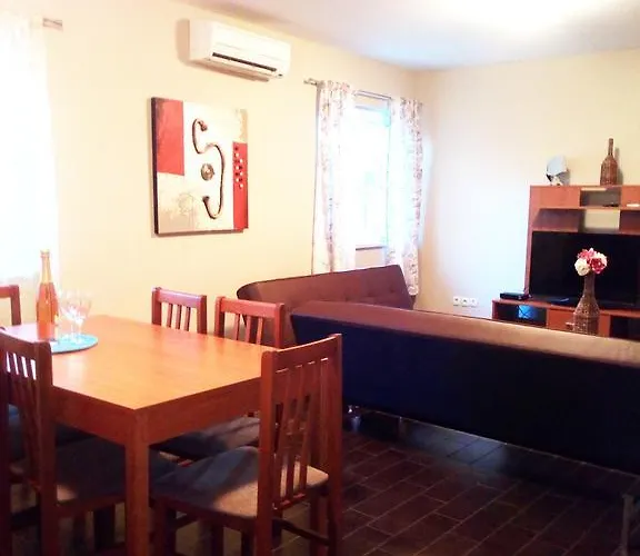 Vakantiehuis Turalija *